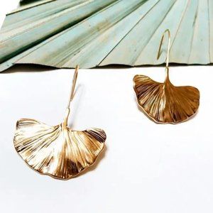 Anthropologie Leaf Dangle Earrings leaf Earrings